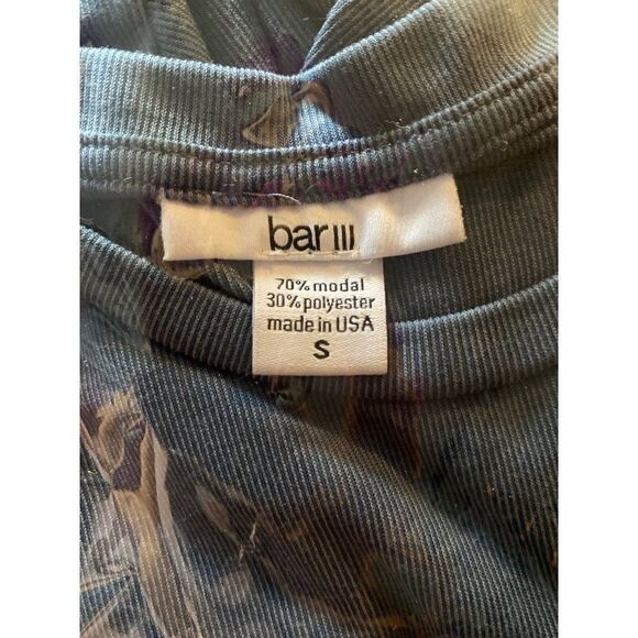 Bar III women’s Blue short sleeve crew neck knotted hem shirt size small - Picture 7 of 7